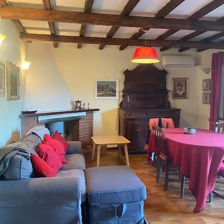 Holiday home In Mezzo Al Santa Lucia (Lucca)